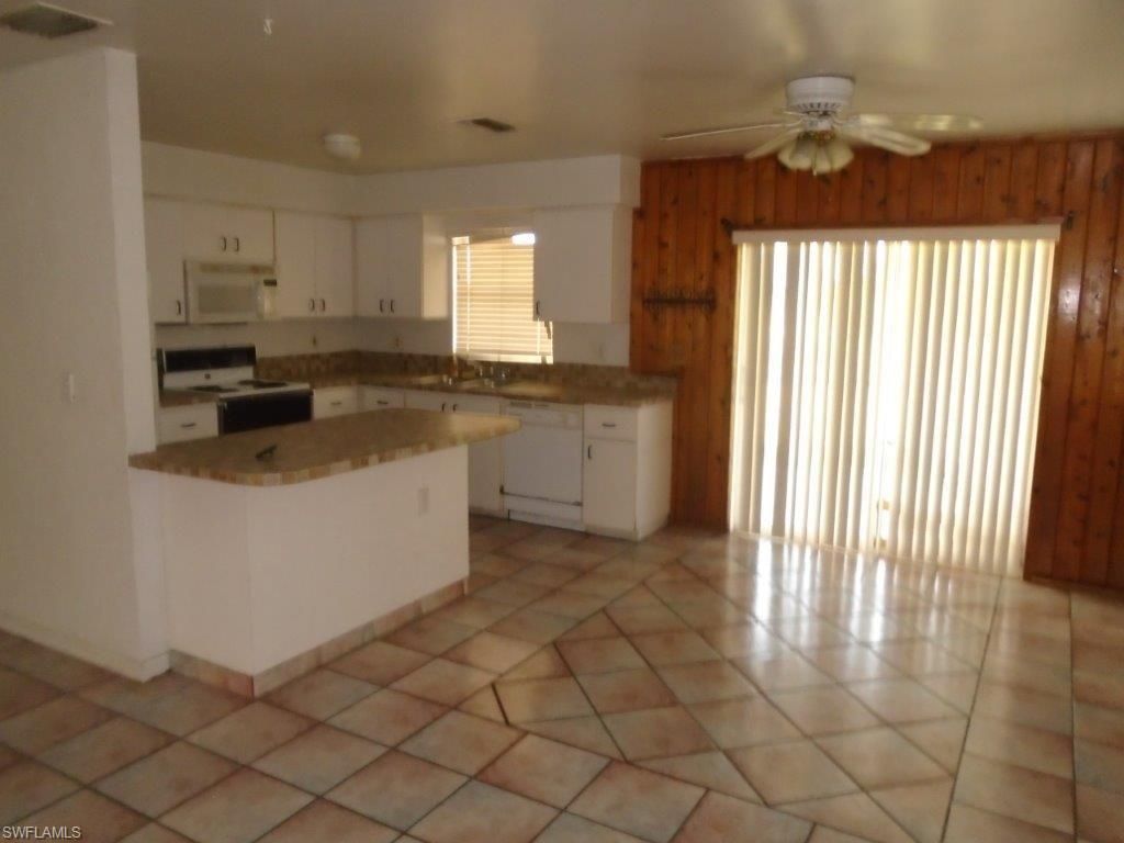 2304 NE 23rd Pl, Cape Coral, FL 33909 Photo