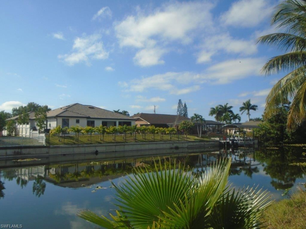2304 NE 23rd Pl, Cape Coral, FL 33909 Photo