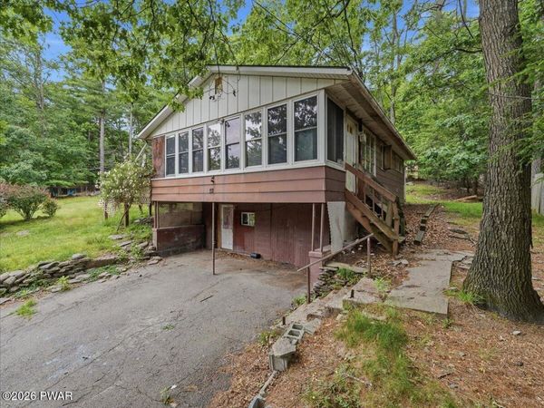 112 Purdytown Road, Lakeville, PA 18438