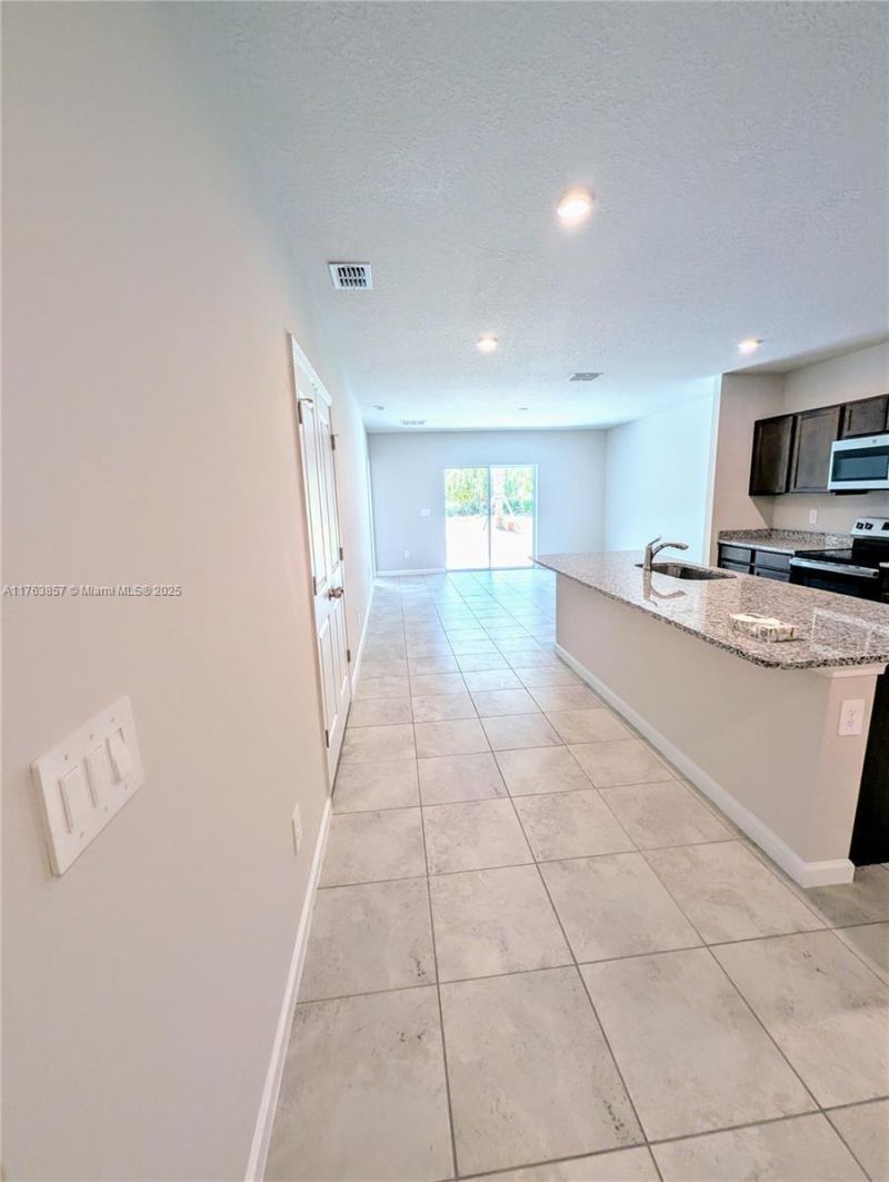285 Raspberry Road, Fort Pierce, FL 34981 Photo