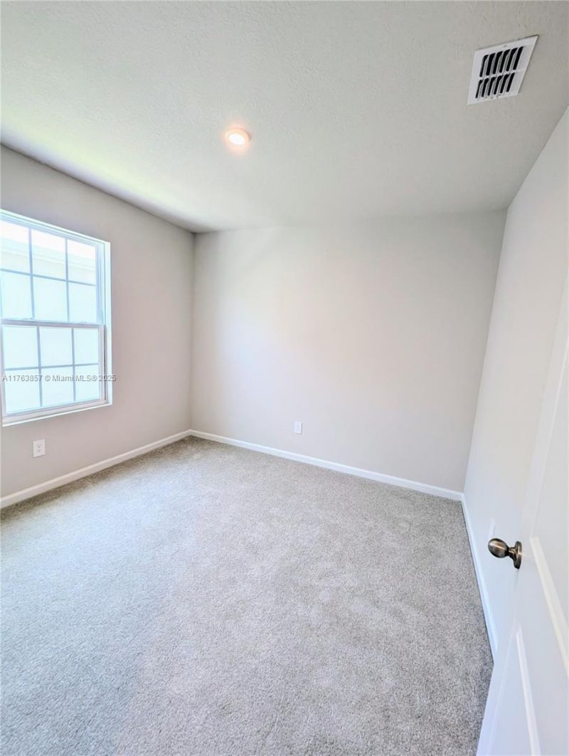 285 Raspberry Road, Fort Pierce, FL 34981 Photo