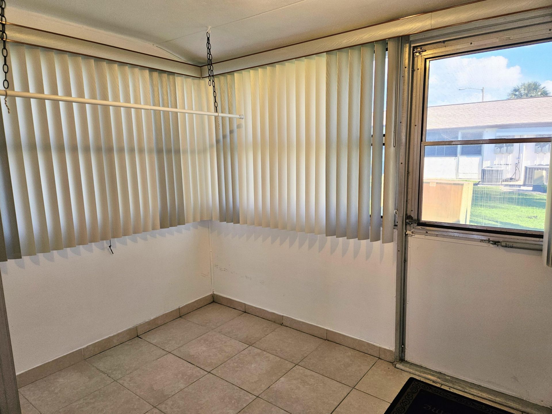 2950 Crosley Drive E, Unit C, West Palm Beach, FL 33415 Photo