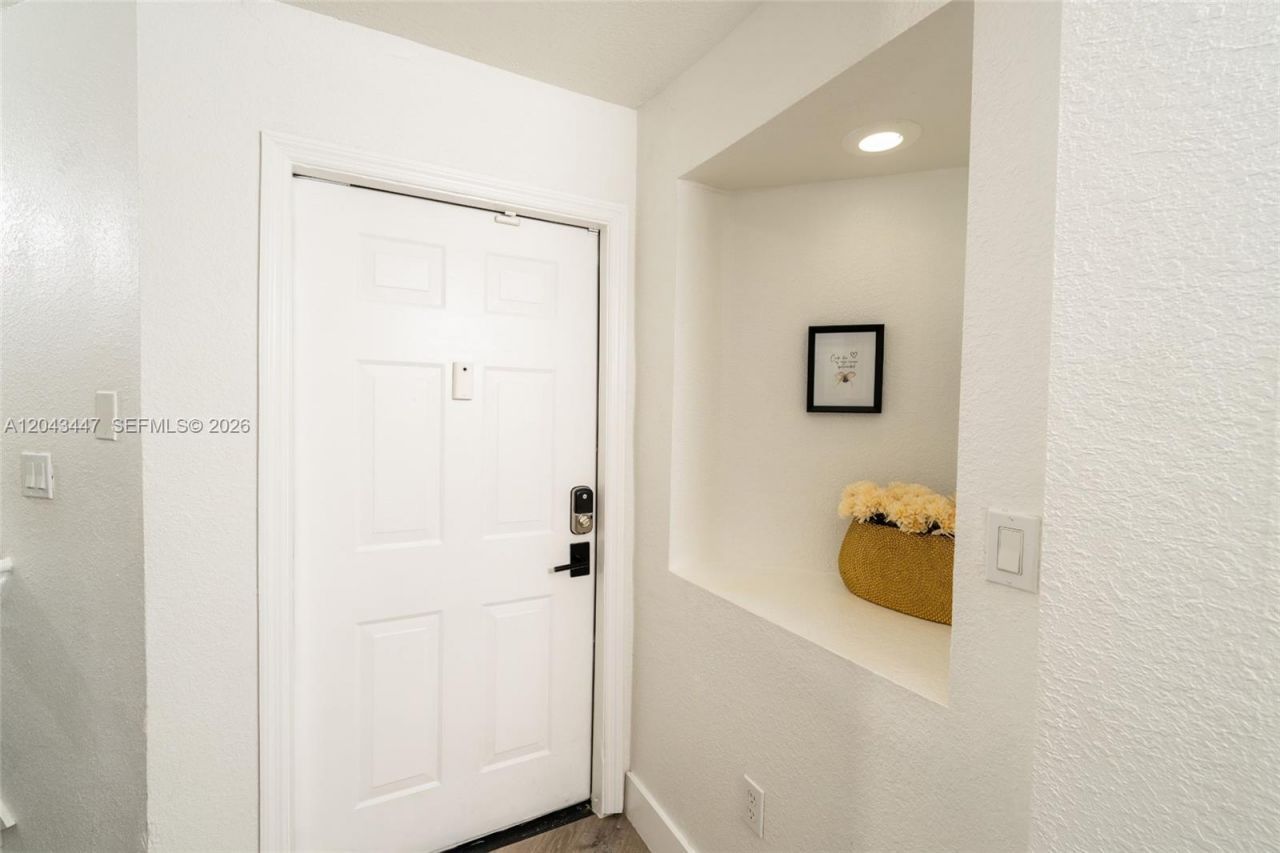 11101 NW 83rd St , Unit 201, Doral, FL 33178 Photo