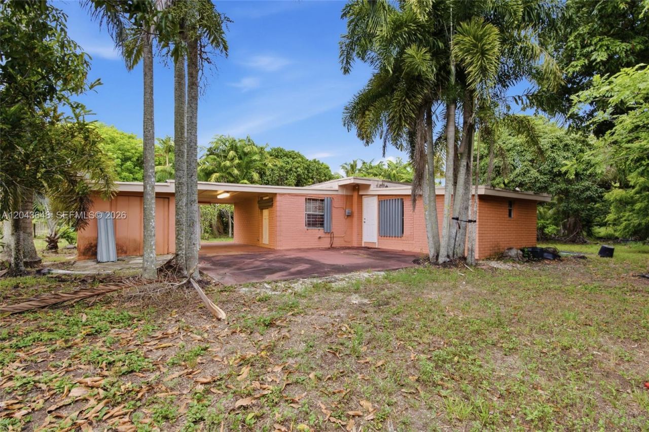 15401 SW 240th St, Homestead, FL 33032 Photo