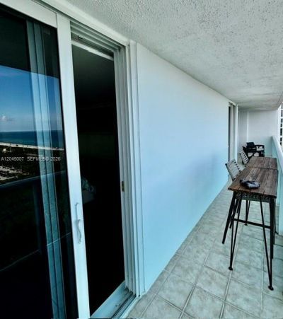 100 Bayview Dr, Unit 2124, Sunny Isles Beach, FL 33160 Photo