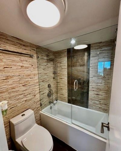 100 Bayview Dr, Unit 2124, Sunny Isles Beach, FL 33160 Photo
