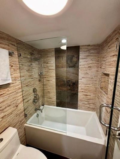 100 Bayview Dr, Unit 2124, Sunny Isles Beach, FL 33160 Photo