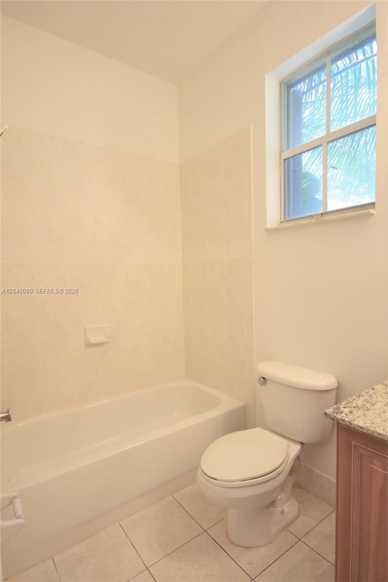 4534 NW 94th Pl , Doral, FL 33178 Photo