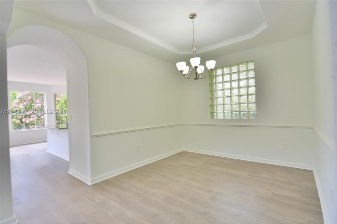 4534 NW 94th Pl , Doral, FL 33178 Photo