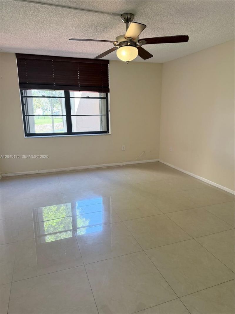 10845 SW 112th Ave, Unit 211, Miami, FL 33176 Photo