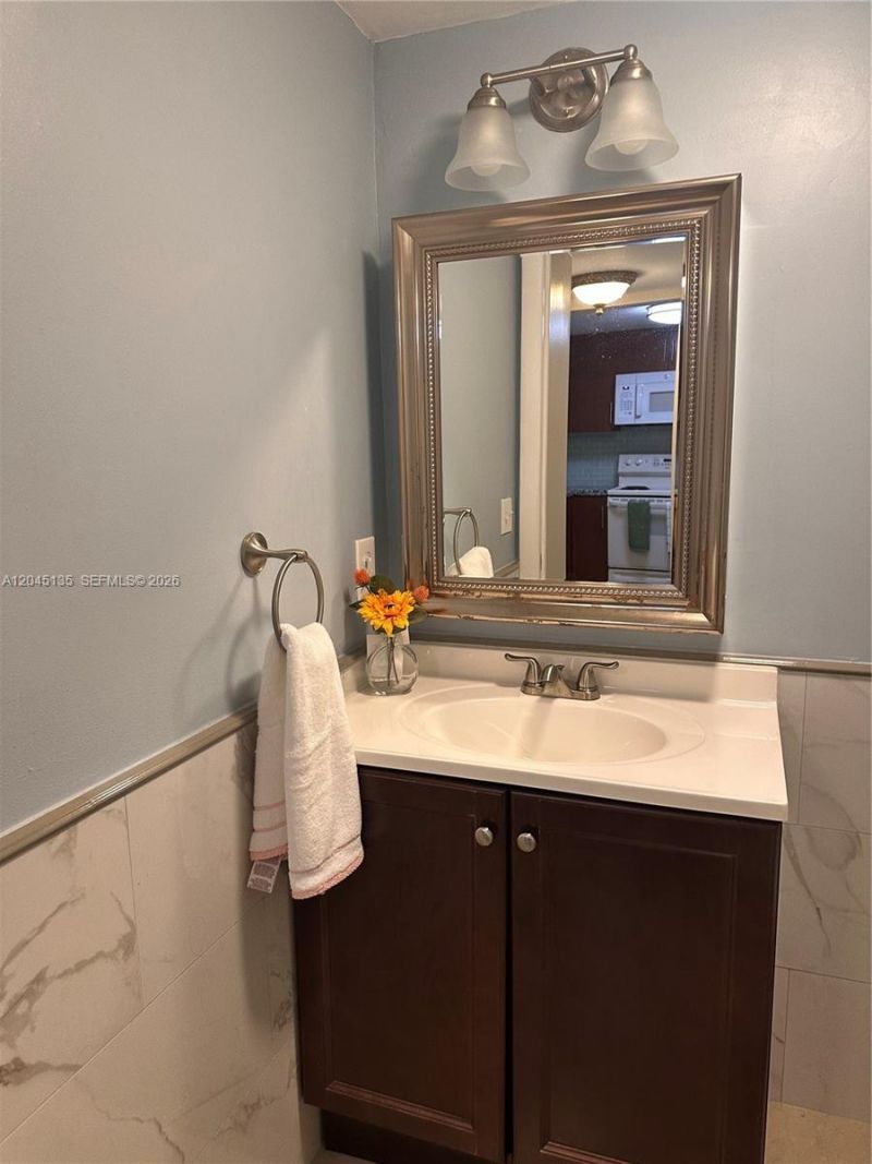 10845 SW 112th Ave , Unit 211, Miami, FL 33176 Photo