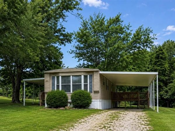 26175 N Carol Street, Warrenton, MO 63383