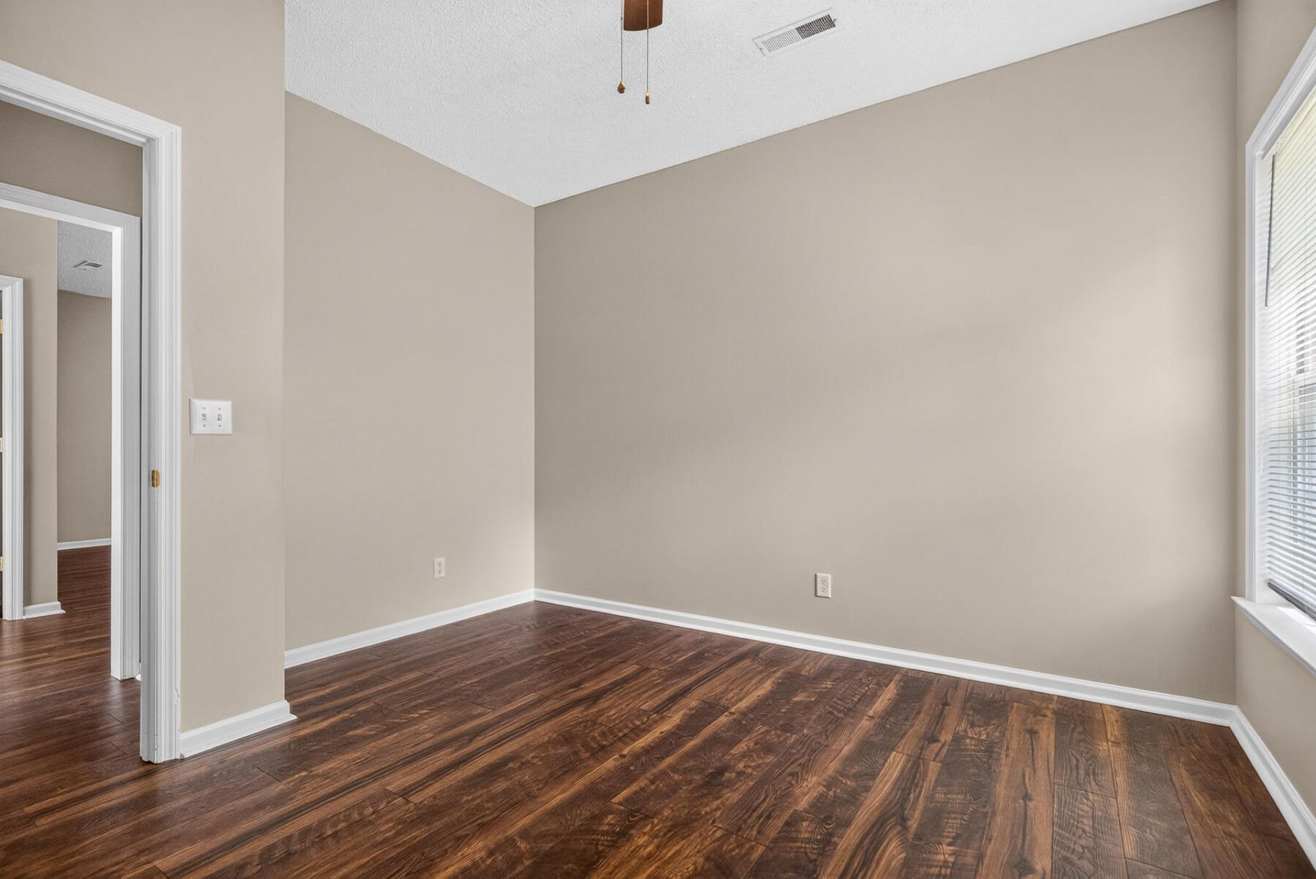 132 Paddock Way Photo 20
