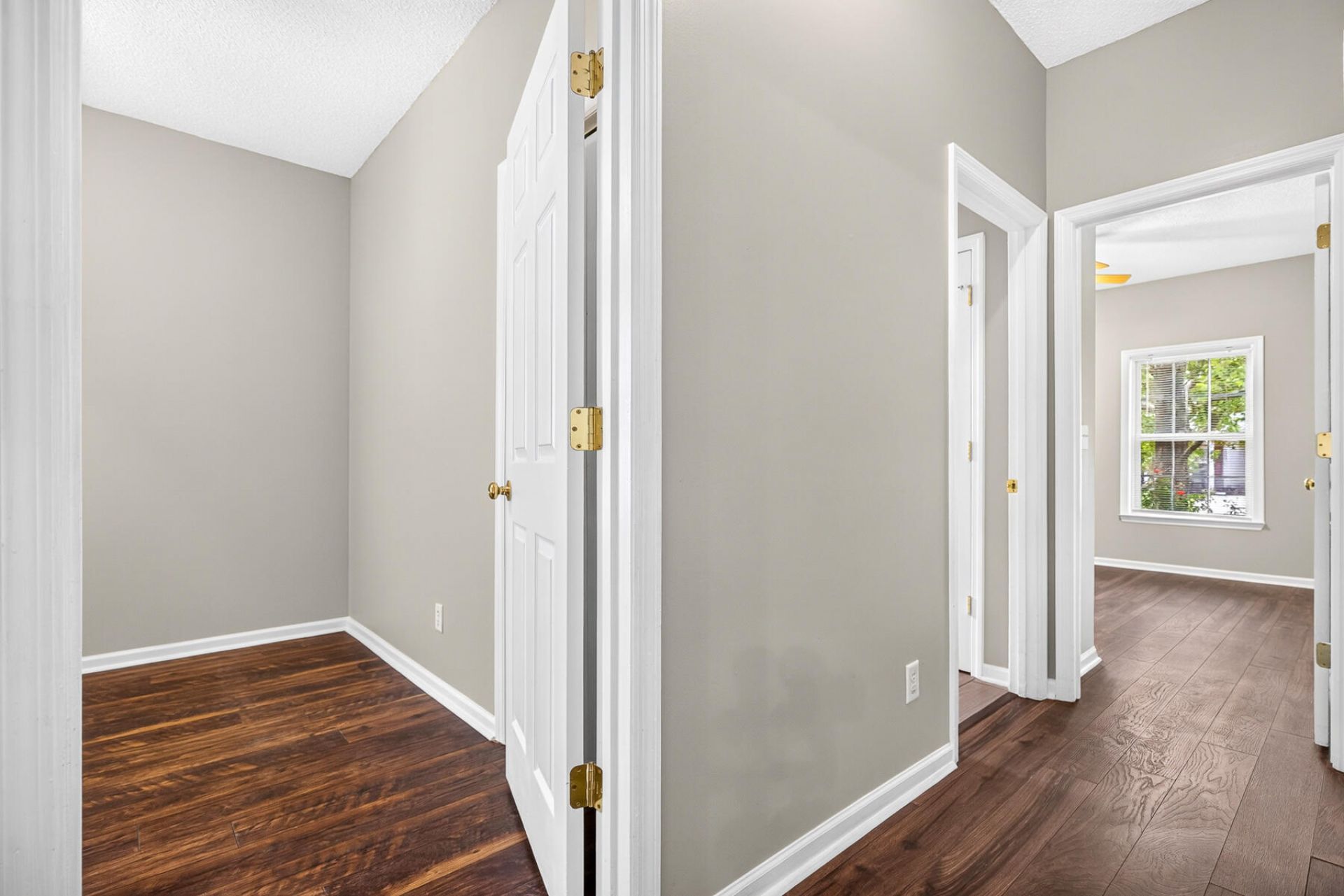 132 Paddock Way Photo 21
