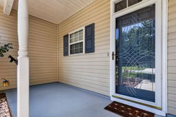 132 Paddock Way photo 4