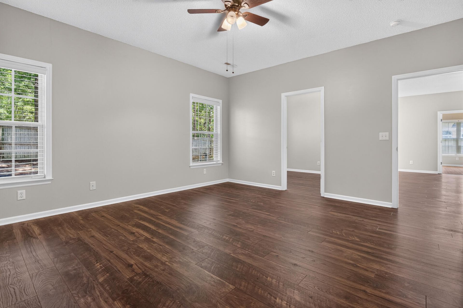 132 Paddock Way Photo 30