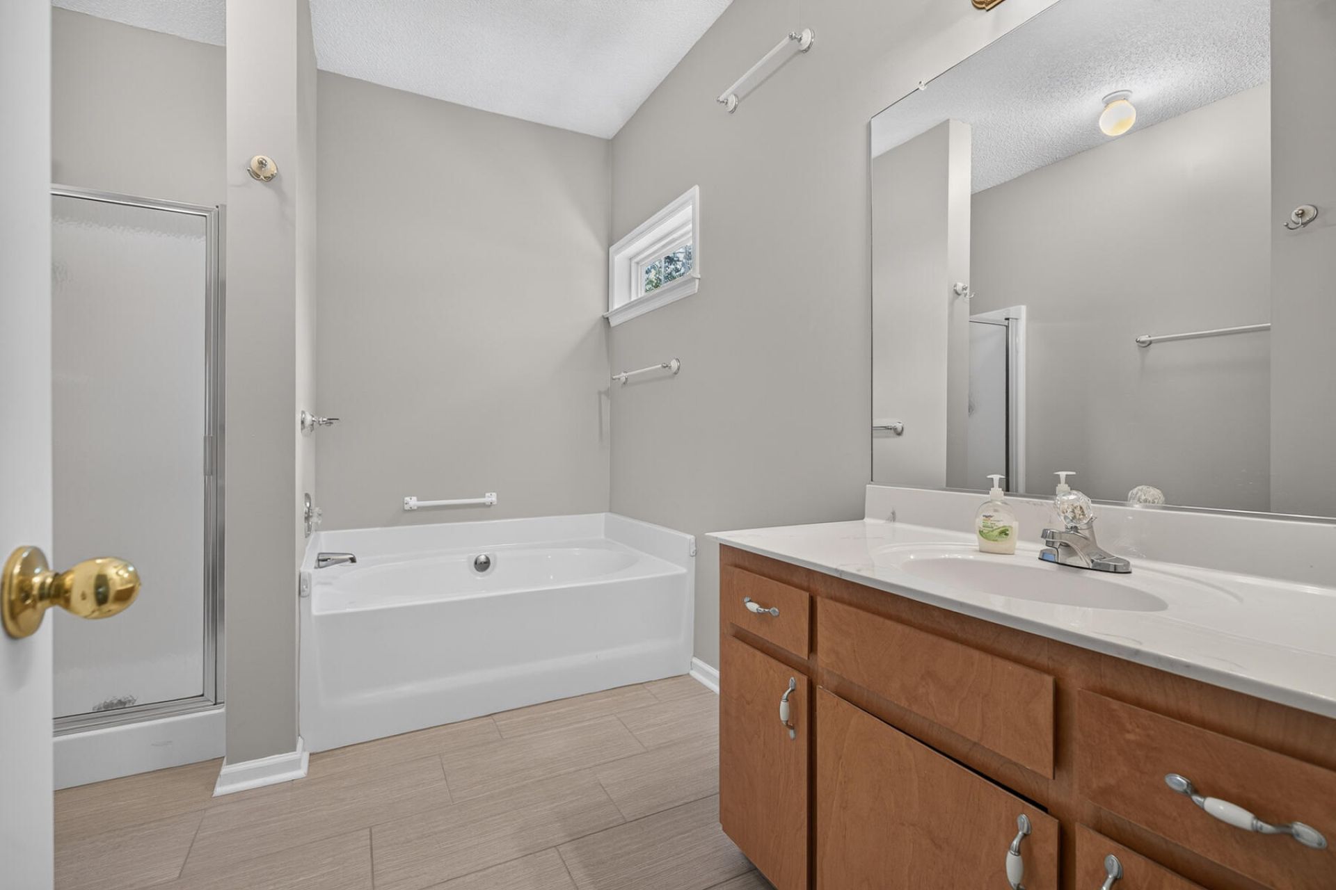 132 Paddock Way Photo 32