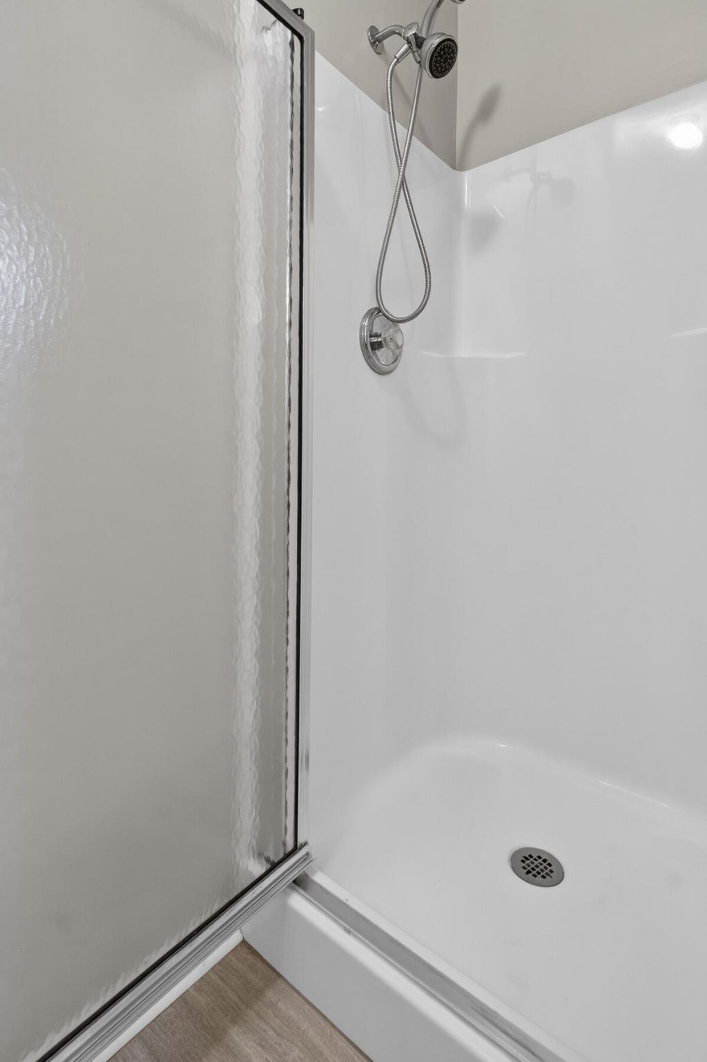 132 Paddock Way Photo 34