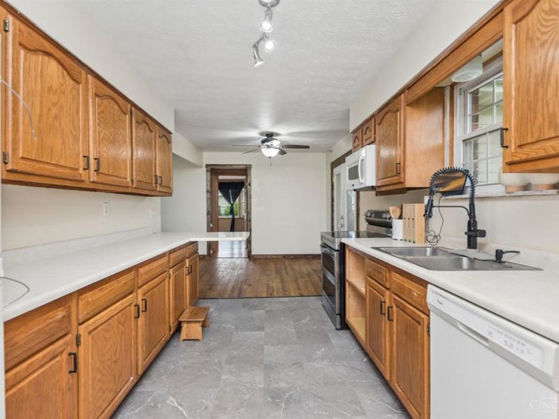 4495 Graybill Road, Pleasant Township, OH 45121 Photo 31