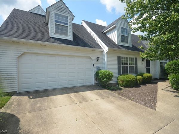 2641 Burridge Circle , Twinsburg, OH 44087