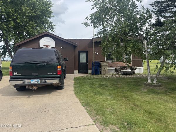 28 19TH AVENUE SW, Watertown, SD 57201