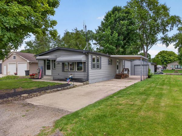 2550 Dardy Drive, Brooklyn, MI 49230