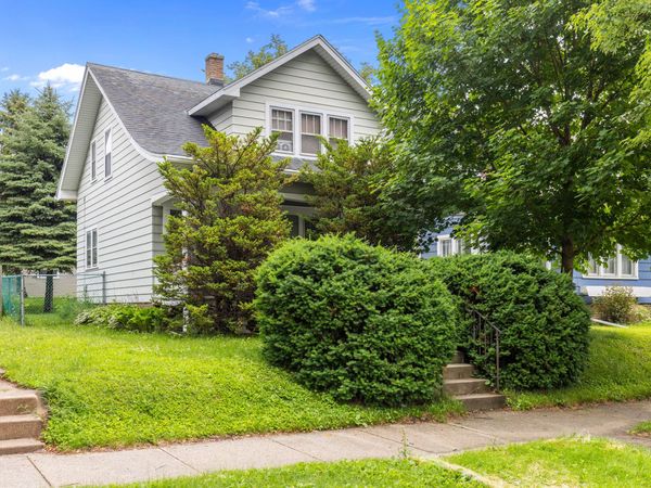 1422 St Clair Ave, Sheboygan, WI 53081