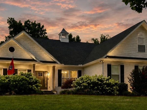 2711 Ernest Hawkins Rd, Columbia, TN 38401