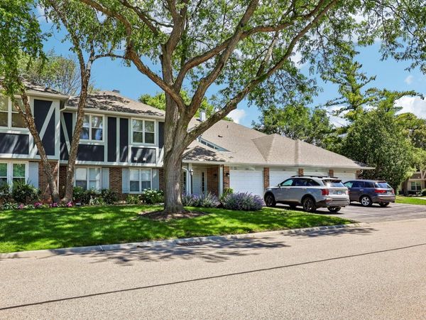 1307 Cromwell Court , Unit 1307, Vernon Hills, IL 60061