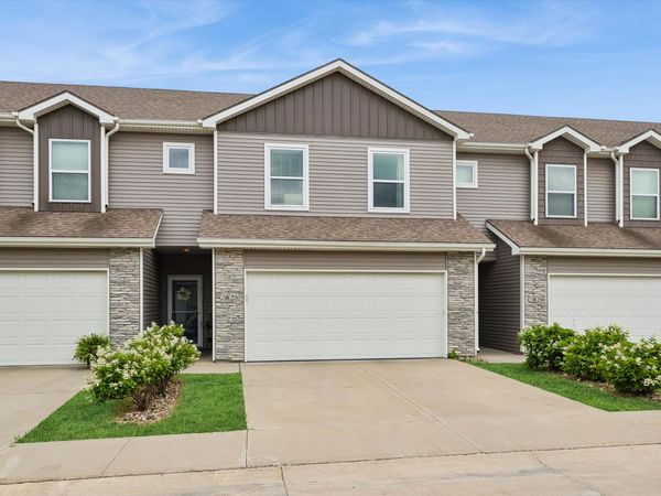 2825 NW Lois Lane, Ankeny, IA 50023