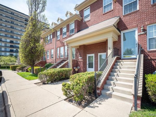 15650 Stone Crossing Drive, Southfield, MI 48075