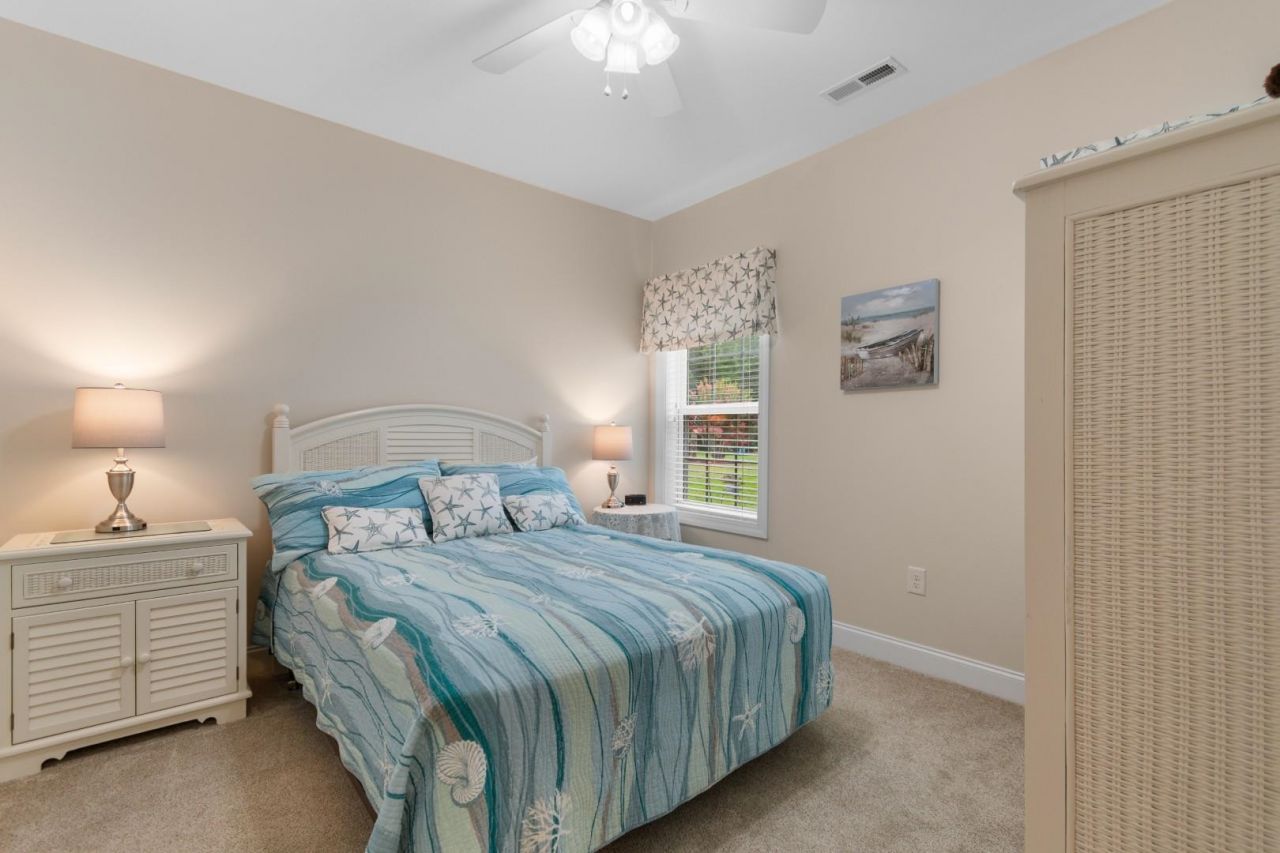 804 Helms Way Photo 19