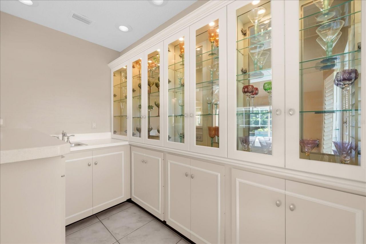 4010 Country View Drive, Sarasota, FL 34233 Photo