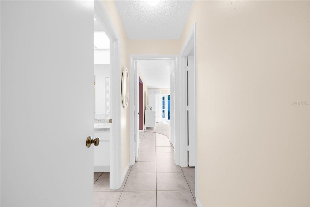 4010 Country View Drive, Sarasota, FL 34233 Photo