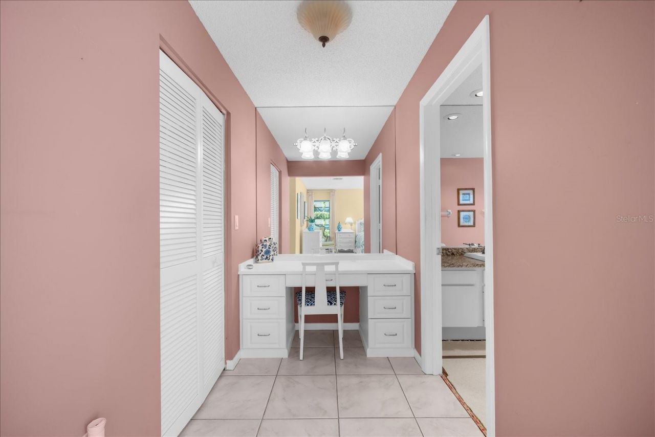 4010 Country View Drive, Sarasota, FL 34233 Photo
