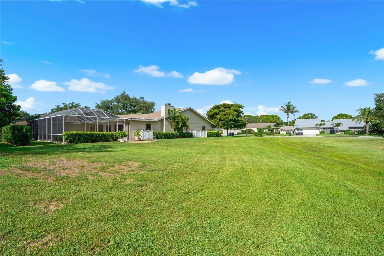 4010 Country View Drive, Sarasota, FL 34233 Photo