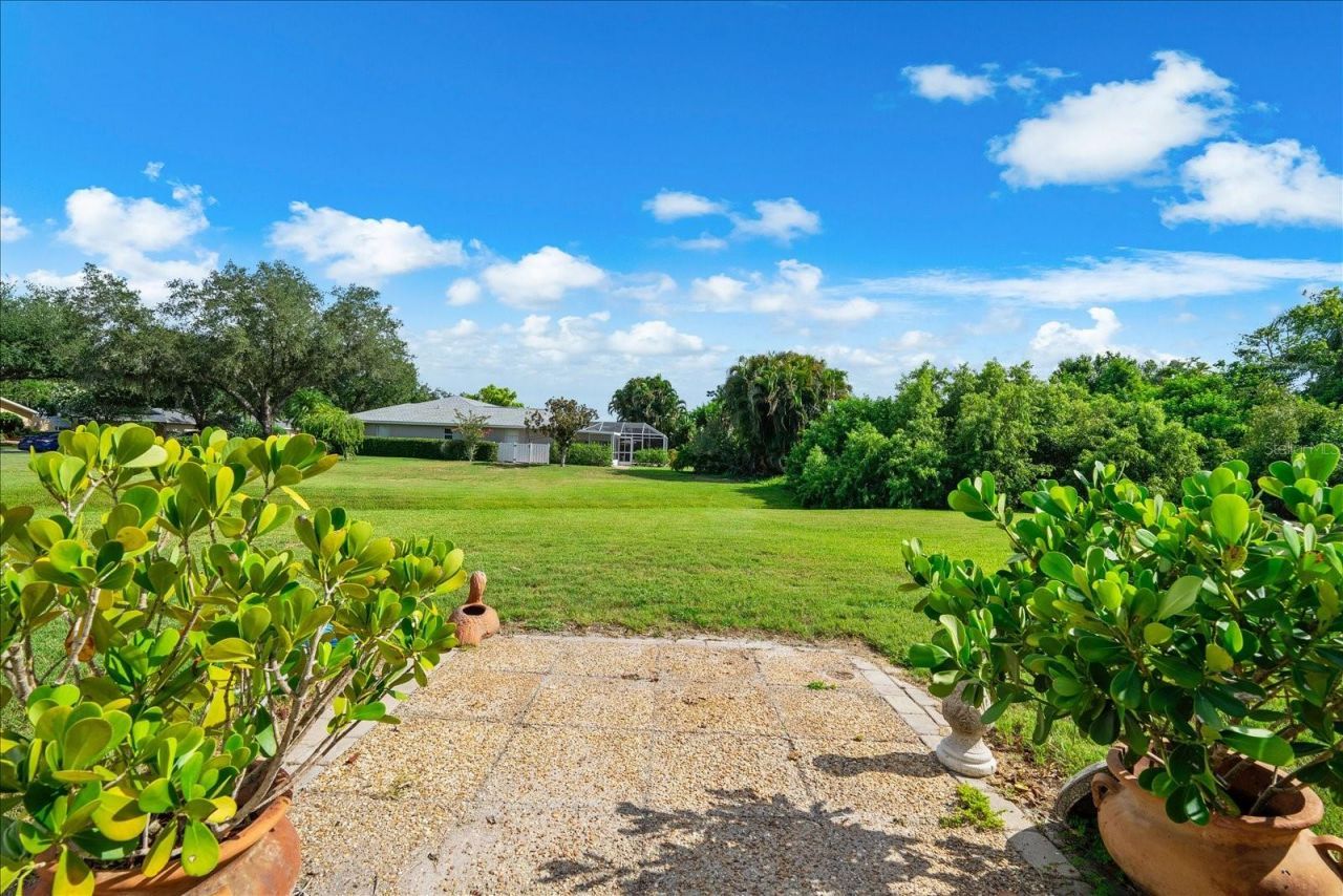 4010 Country View Drive, Sarasota, FL 34233 Photo