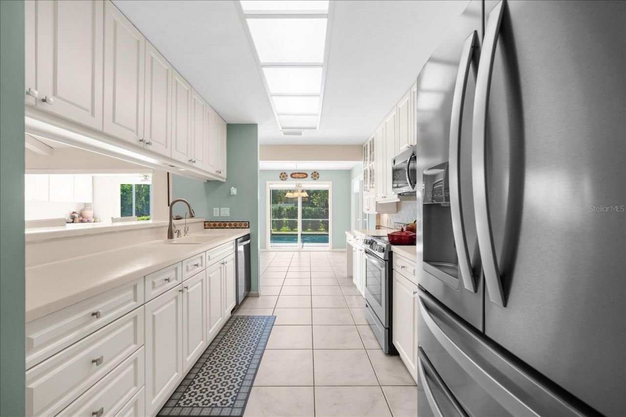 4010 Country View Drive, Sarasota, FL 34233 Photo