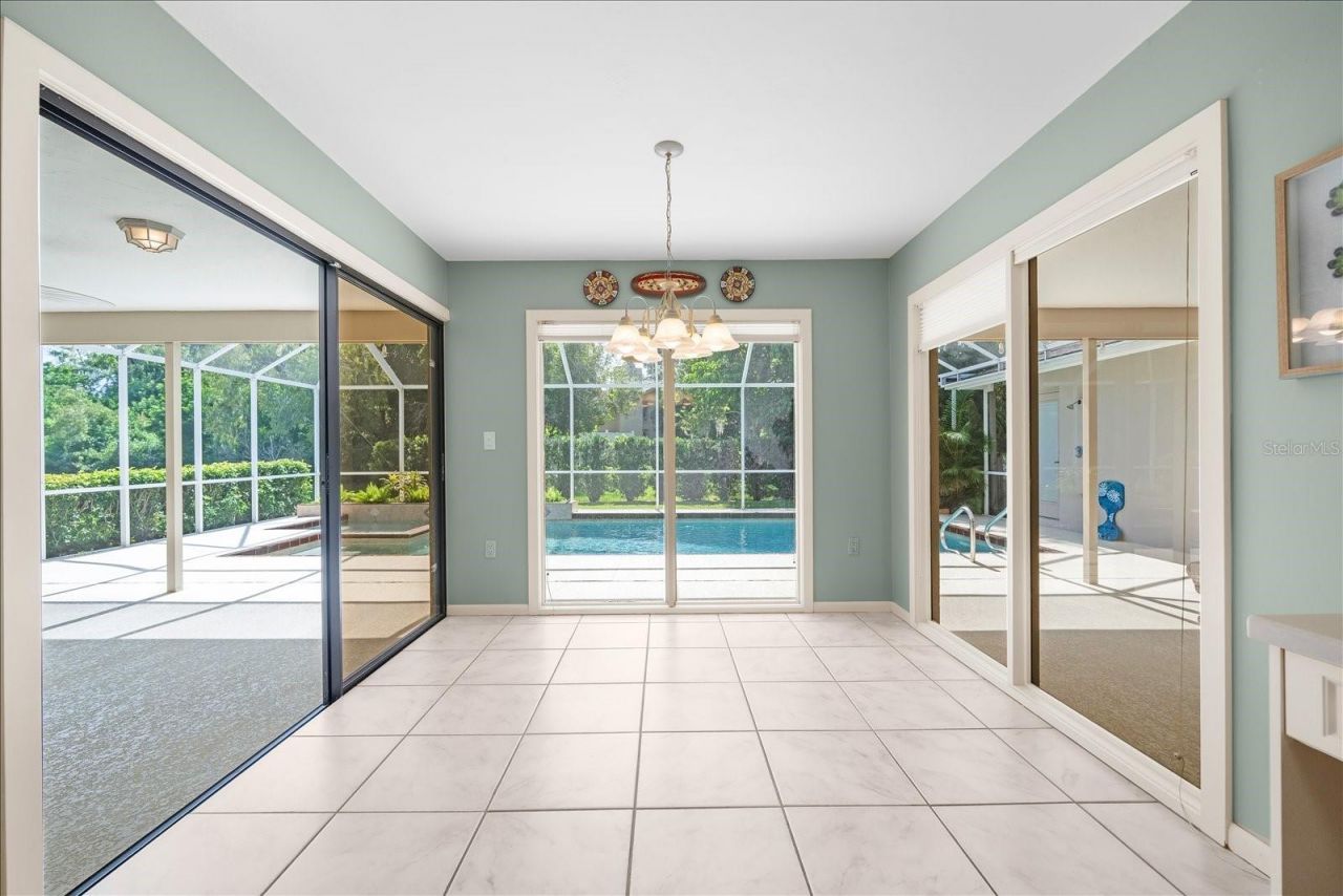 4010 Country View Drive, Sarasota, FL 34233 Photo
