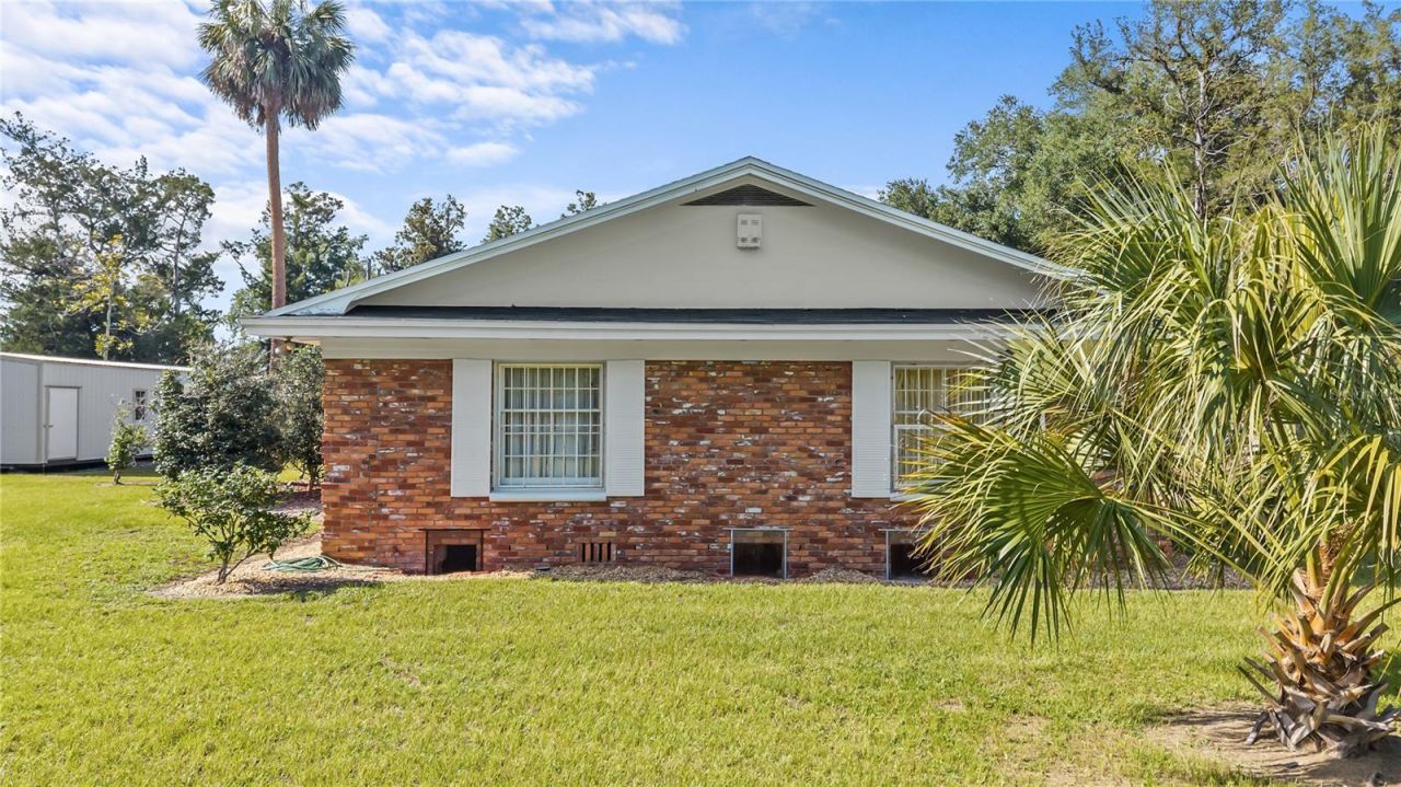 214 SE 2nd Street , Chiefland, FL 32626 Photo