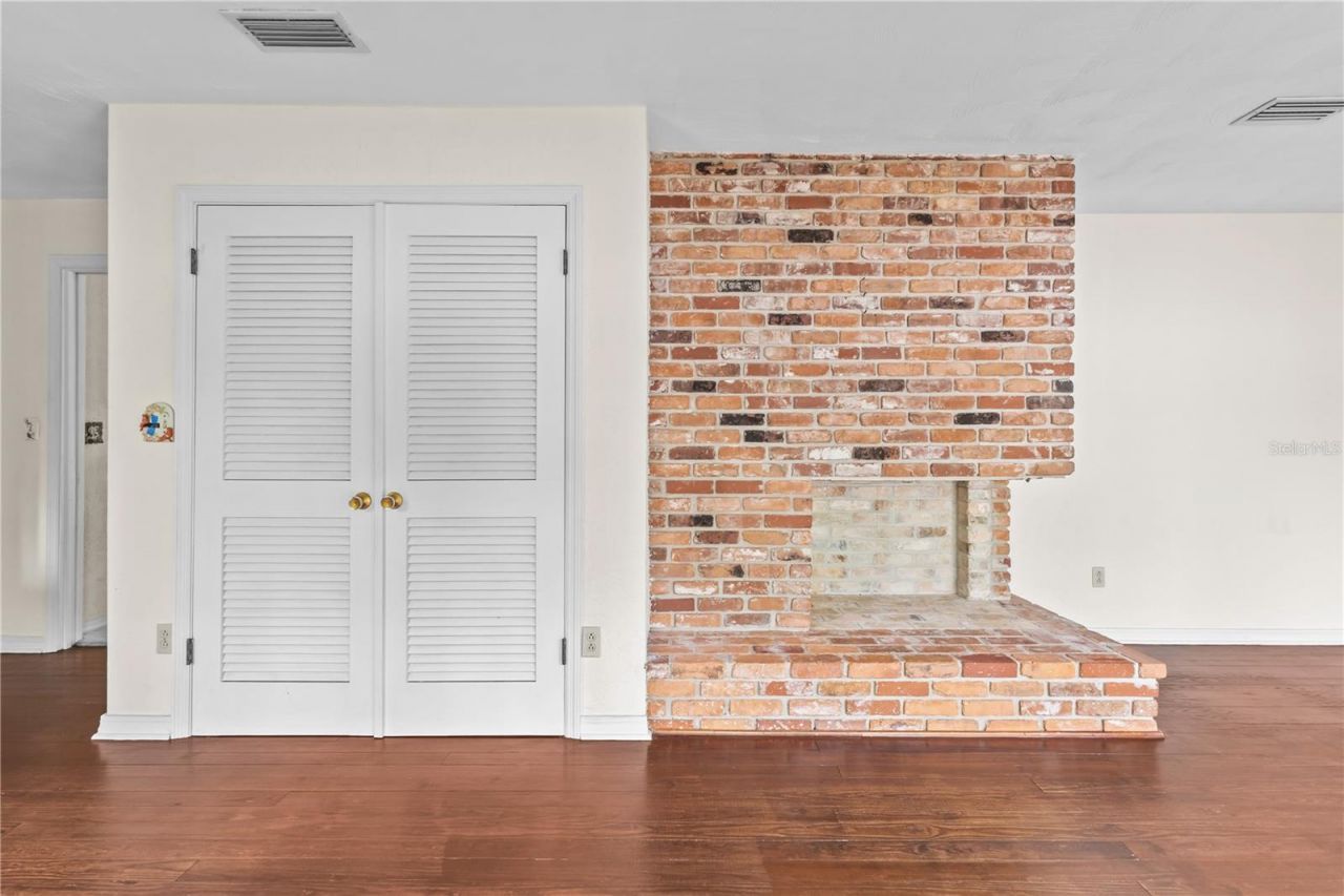 214 SE 2nd Street , Chiefland, FL 32626 Photo