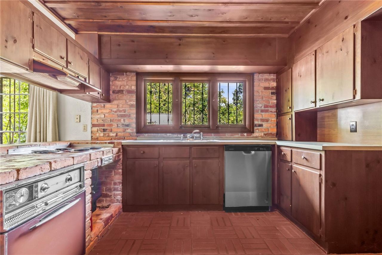 214 SE 2nd Street , Chiefland, FL 32626 Photo