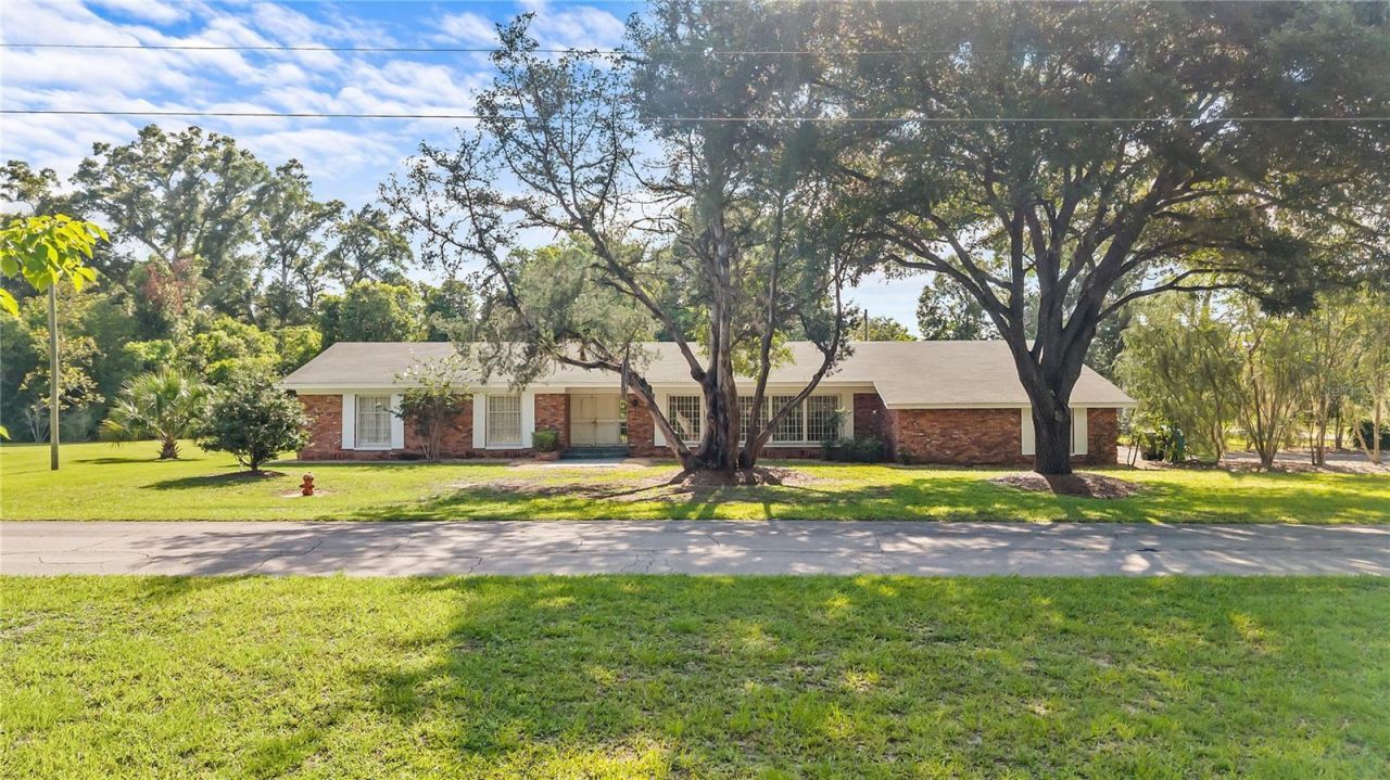 214 SE 2nd Street , Chiefland, FL 32626 Photo
