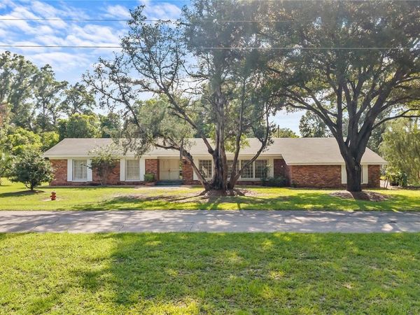214 SE 2ND STREET , CHIEFLAND, FL 32626
