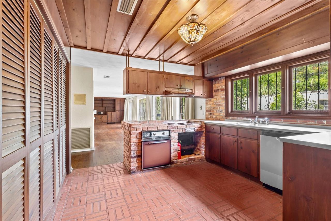 214 SE 2nd Street , Chiefland, FL 32626 Photo
