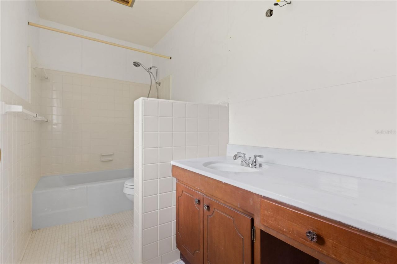 214 SE 2nd Street , Chiefland, FL 32626 Photo