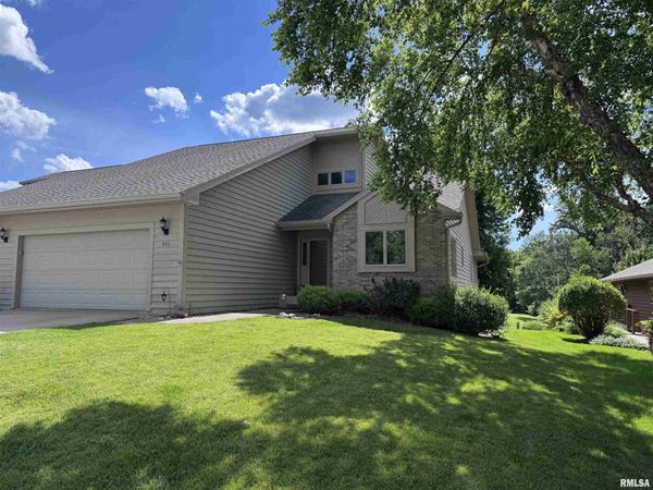 913 BAYBERRY Lane, Macomb, IL 61455