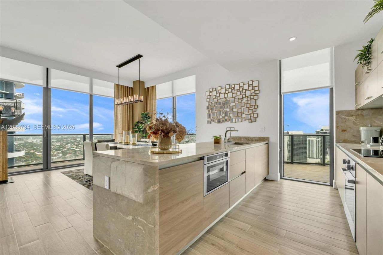 1300 S Miami Ave , Unit PH5110, Miami, FL 33130 Photo