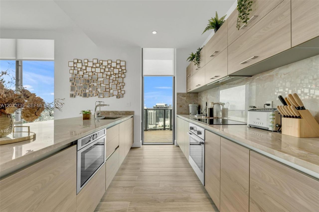 1300 S Miami Ave , Unit PH5110, Miami, FL 33130 Photo