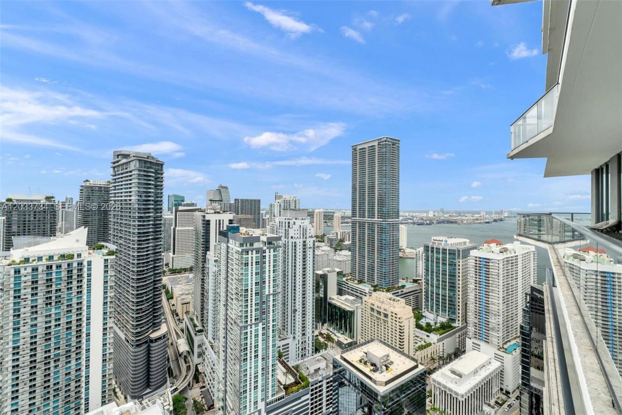 1300 S Miami Ave , Unit PH5110, Miami, FL 33130 Photo